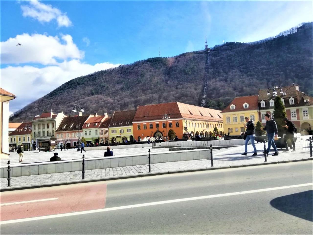 Leyla Hostel Braşov Eksteriør billede
