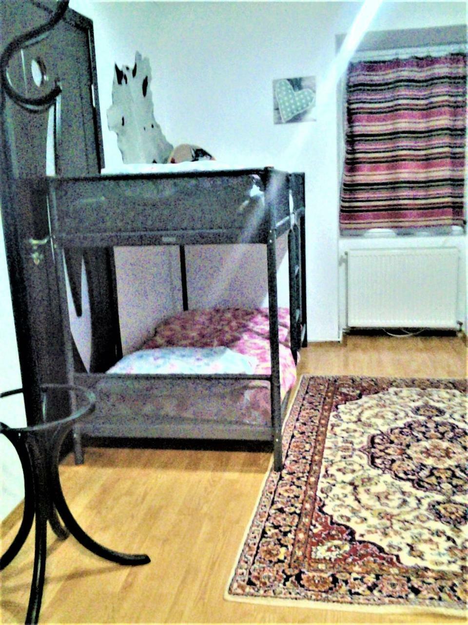 Leyla Hostel Braşov Eksteriør billede